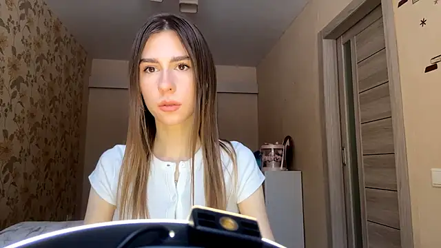 Snapshot of ElsieKuhlmann chatting on January 2026 08:08:02 AM ElsieKuhlmann online show from January 2026 08:08:02 AM