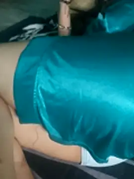 Snapshot of Lovebird2006 chatting on January 2026 05:50:01 PM Lovebird2006 online show from January 2026 05:50:01 PM