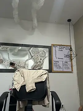 Snapshot of Theo_Rowan chatting on January 2026 11:32:02 PM Theo Rowan online show from January 2026 11:32:02 PM