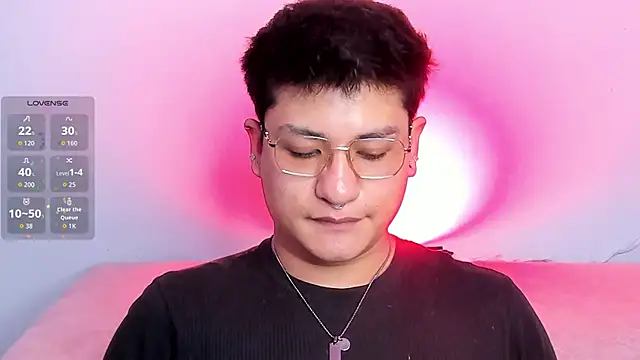 Snapshot of Theo_Rowan chatting on February 2026 07:30:02 PM Theo Rowan online show from February 2026 07:30:02 PM