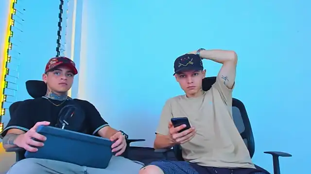 Snapshot of Thomas-Wil chatting on January 2026 07:48:02 PM Thomas-Wil online show from January 2026 07:48:02 PM