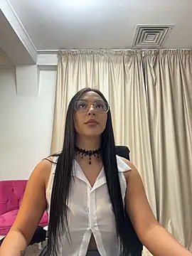 JulietNova online show from February 2026 06:58:01 PM