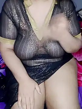 Curvymoza online show from April 2026 01:05:02 AM