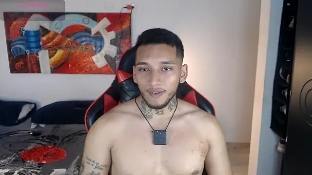 Snapshot of EvanVelvet chatting on February 2026 11:05:02 PM EvanVelvet online show from February 2026 11:05:02 PM