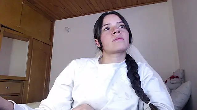 Shanel Lozano online show from March 2026 09:18:02 PM