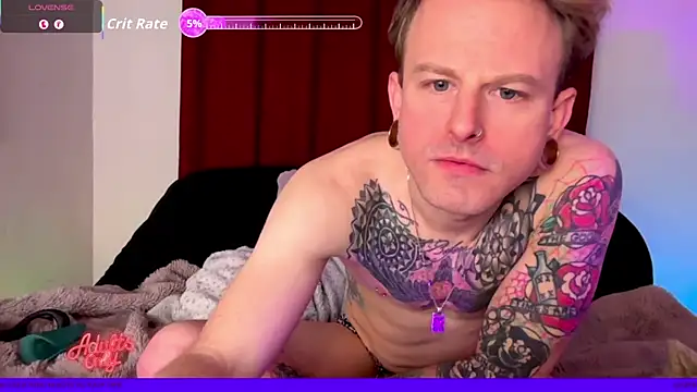 Snapshot of MickeyMoans444 chatting on February 2026 01:17:01 AM MickeyMoans444 online show from February 2026 01:17:01 AM