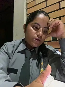 Snapshot of Isabel_3 chatting on February 2026 01:04:02 AM Isabel 3 online show from February 2026 01:04:02 AM