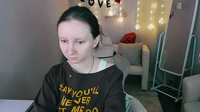 Snapshot of SunshineBlaze chatting on February 2026 05:26:01 AM SunshineBlaze online show from February 2026 05:26:01 AM