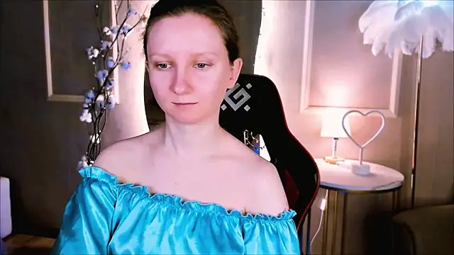 Snapshot of SunshineBlaze chatting on February 2026 01:31:02 PM SunshineBlaze online show from February 2026 01:31:02 PM