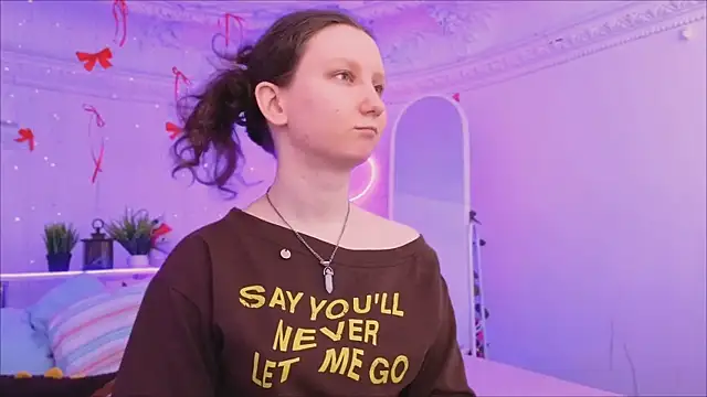 Snapshot of SunshineBlaze chatting on February 2026 01:22:01 PM SunshineBlaze online show from February 2026 01:22:01 PM