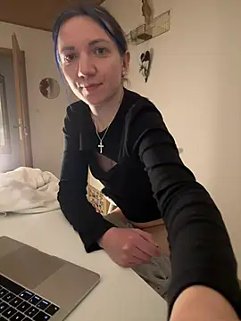 Marina und Jayden online show from February 2026 10:09:01 PM