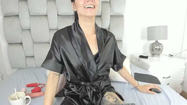 kimberly colle7 online show from February 2026 08:07:01 AM