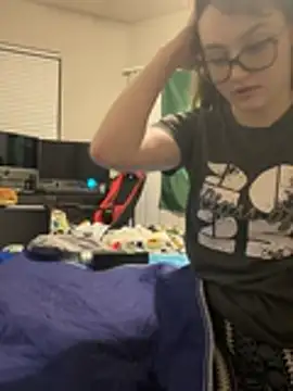 julia4thewin online show from April 2026 02:36:02 AM