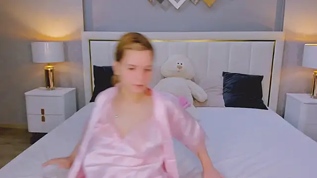 Snapshot of ALZA_AZURE chatting on February 2026 06:15:01 PM ALZA AZURE online show from February 2026 06:15:01 PM