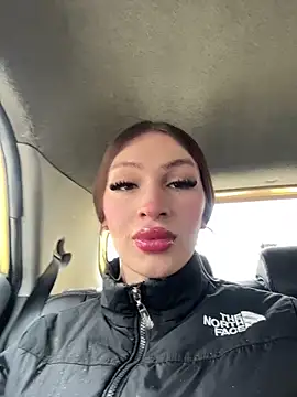 lizz lunna online show from May 2026 05:51:02 PM