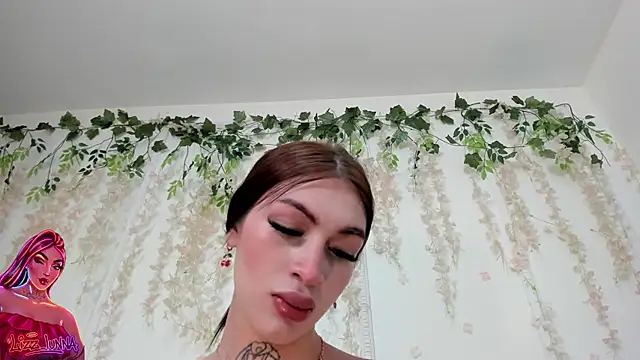 lizz lunna online show from June 2026 08:21:01 PM