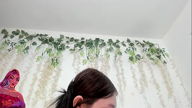 lizz lunna online show from June 2026 07:40:01 PM