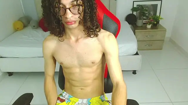 Snapshot of Axel_fox77 chatting on January 2026 11:54:02 PM Axel fox77 online show from January 2026 11:54:02 PM