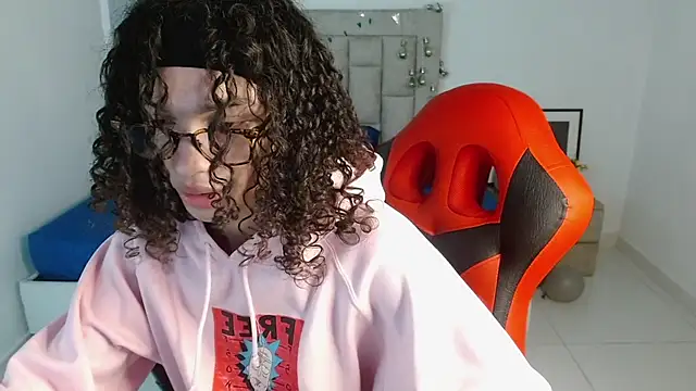 Snapshot of Axel_fox77 chatting on January 2026 11:30:02 PM Axel fox77 online show from January 2026 11:30:02 PM