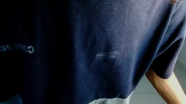 Snapshot of Axel_fox77 chatting on February 2026 11:34:02 PM Axel fox77 online show from February 2026 11:34:02 PM