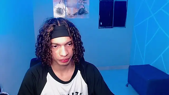 Axel fox77 online show from July 2026 12:14:02 AM