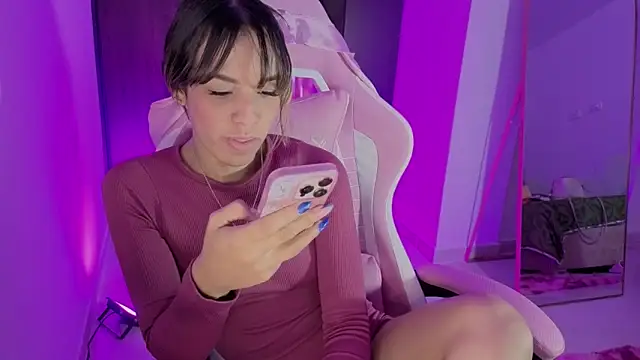 Snapshot of simpson_alice chatting on February 2026 12:53:01 AM simpson alice online show from February 2026 12:53:01 AM