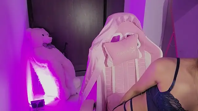 Snapshot of simpson_alice chatting on February 2026 11:50:02 PM simpson alice online show from February 2026 11:50:02 PM