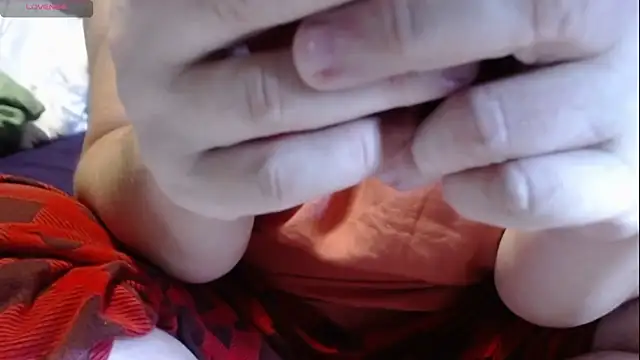 Snapshot of Santanna77 chatting on October 2025 11:12:02 AM Santanna77 online show from October 2025 11:12:02 AM