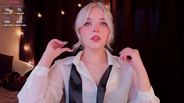 ShyniAlice online show from February 2026 03:59:02 AM