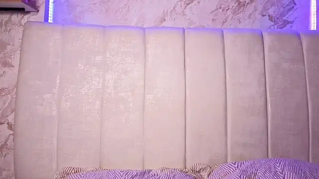 Snapshot of KimiNaru chatting on February 2026 04:16:02 AM KimiNaru online show from February 2026 04:16:02 AM