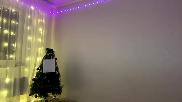 Snapshot of KariJarecke chatting on January 2026 01:06:02 PM KariJarecke online show from January 2026 01:06:02 PM