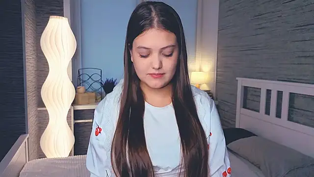 Snapshot of WhitleyMurra chatting on February 2026 07:16:02 AM WhitleyMurra online show from February 2026 07:16:02 AM