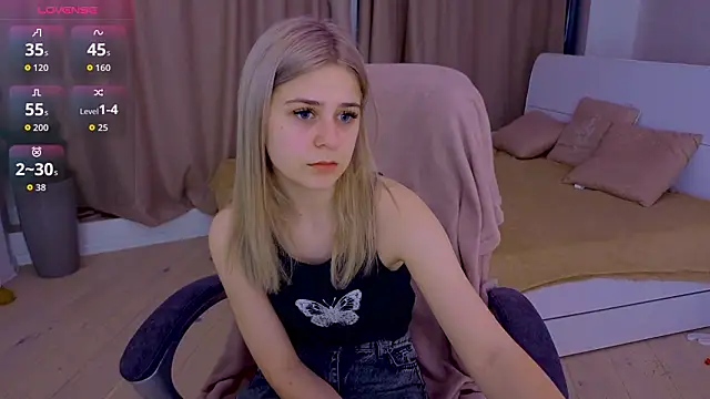 Snapshot of ApheliaStar chatting on February 2026 04:38:01 PM ApheliaStar online show from February 2026 04:38:01 PM