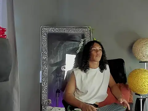 dylaans19 online show from February 2026 02:29:01 PM