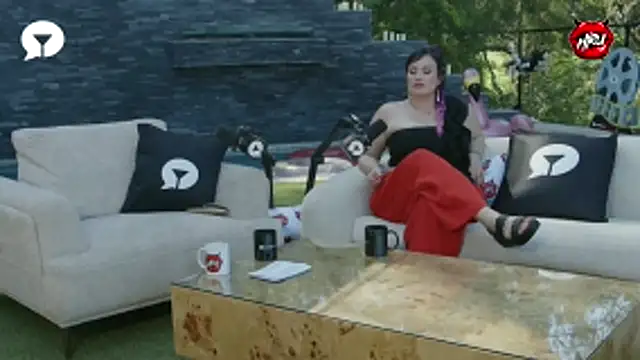 Snapshot of hollyrandall chatting on February 2026 07:47:02 PM hollyrandall online show from February 2026 07:47:02 PM