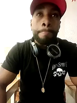 Snapshot of Dante_Knox chatting on May 2026 01:55:01 AM Dante Knox online show from May 2026 01:55:01 AM