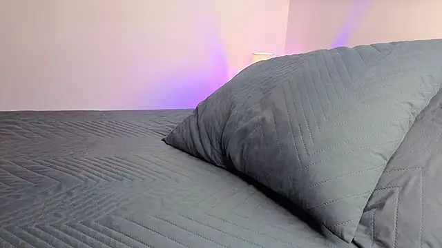 Snapshot of joelcallvil1 chatting on February 2026 01:06:02 PM joelcallvil1 online show from February 2026 01:06:02 PM