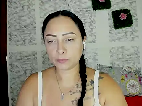Snapshot of XXXStephanie_XXX chatting on May 2026 10:05:02 PM XXXStephanie XXX online show from May 2026 10:05:02 PM