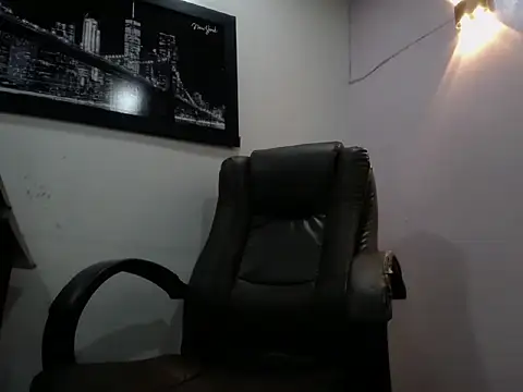 Oswalldo   online show from February 2026 11:18:01 AM