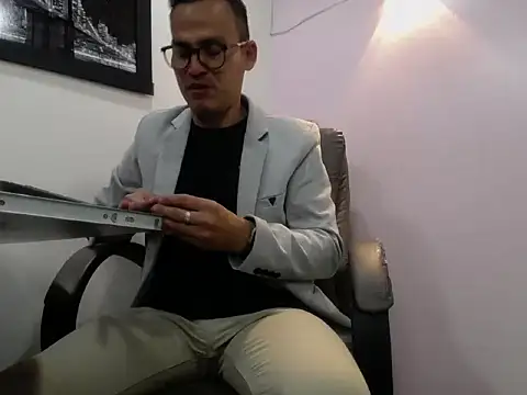 Oswalldo   online show from February 2026 11:39:01 AM