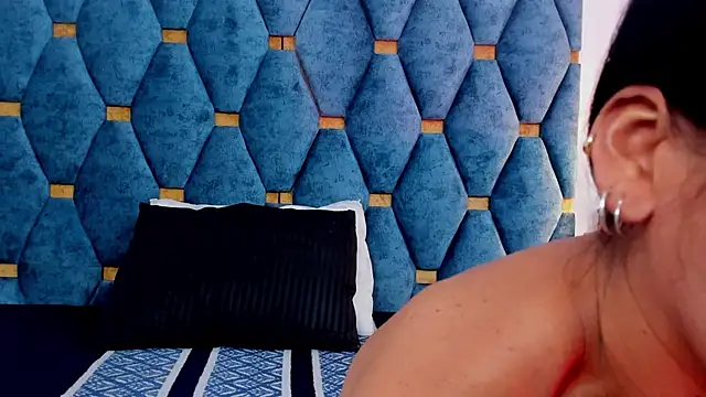 Snapshot of Michel_fitnes chatting on February 2026 11:17:01 AM Michel fitnes online show from February 2026 11:17:01 AM