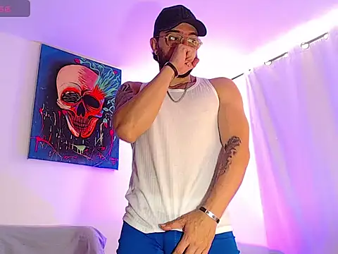 Snapshot of Axel_Stton chatting on June 2026 02:15:02 PM Axel Stton online show from June 2026 02:15:02 PM