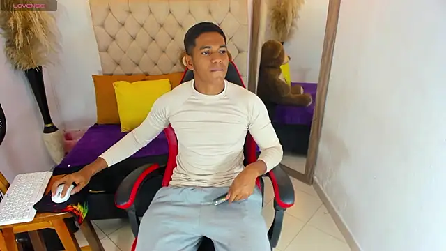 Snapshot of noah_sthone chatting on January 2026 02:59:01 AM noah sthone online show from January 2026 02:59:01 AM