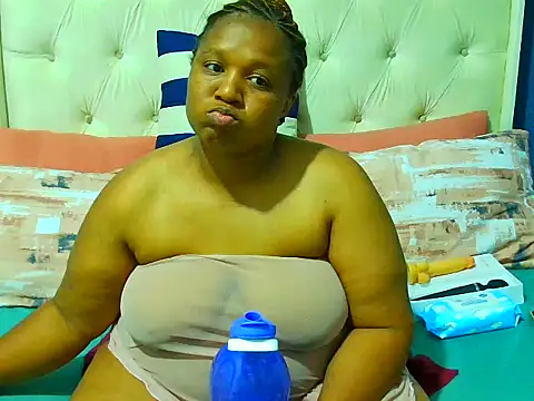 Ze-Zee99 online show from February 2026 08:12:02 PM