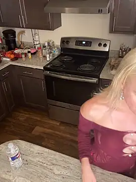 blondebunny999 999 online show from May 2026 01:33:02 AM