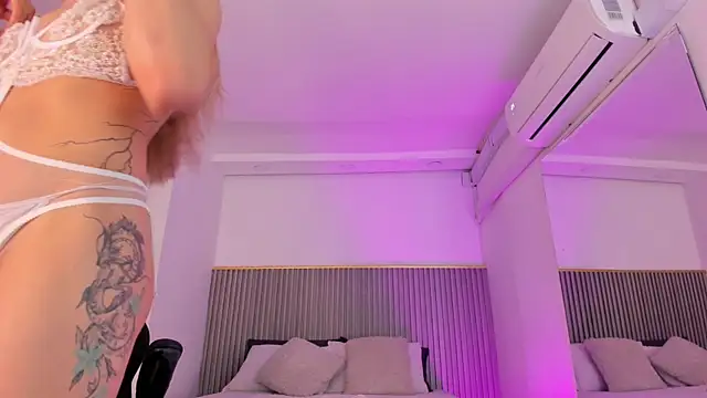 Snapshot of ashvalentine chatting on February 2026 07:54:01 PM ashvalentine online show from February 2026 07:54:01 PM