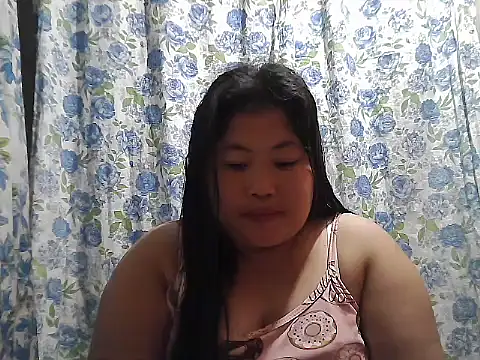 Snapshot of pinay_rose14 chatting on February 2026 09:57:02 AM pinay rose14 online show from February 2026 09:57:02 AM