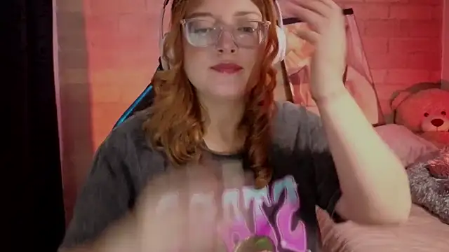 Mia Franklyn online show from April 2026 07:41:01 PM