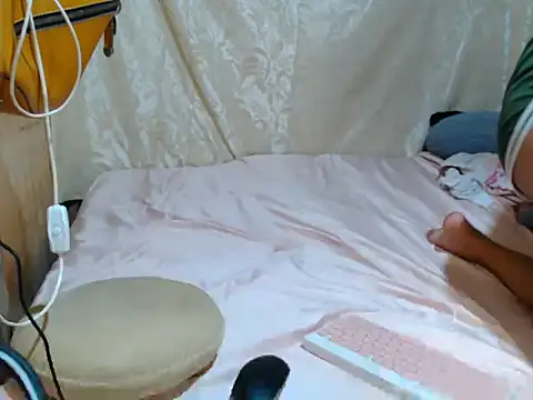 Snapshot of Hotties_Marie chatting on February 2026 11:26:01 AM Hotties Marie online show from February 2026 11:26:01 AM