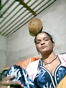 Snapshot of kiiuu_sexe chatting on February 2026 05:46:02 AM kiiuu sexe online show from February 2026 05:46:02 AM